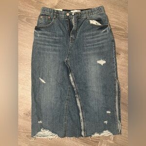 How Luk Distressed denim skirt size Large